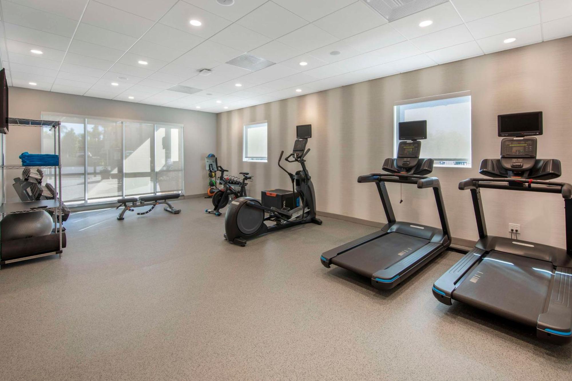 Home2 Suites By Hilton Redlands Bagian luar foto