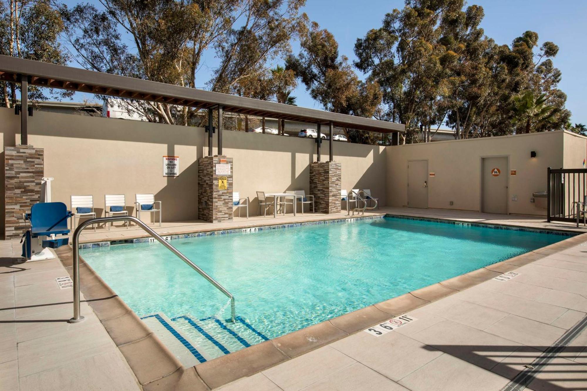 Home2 Suites By Hilton Redlands Bagian luar foto